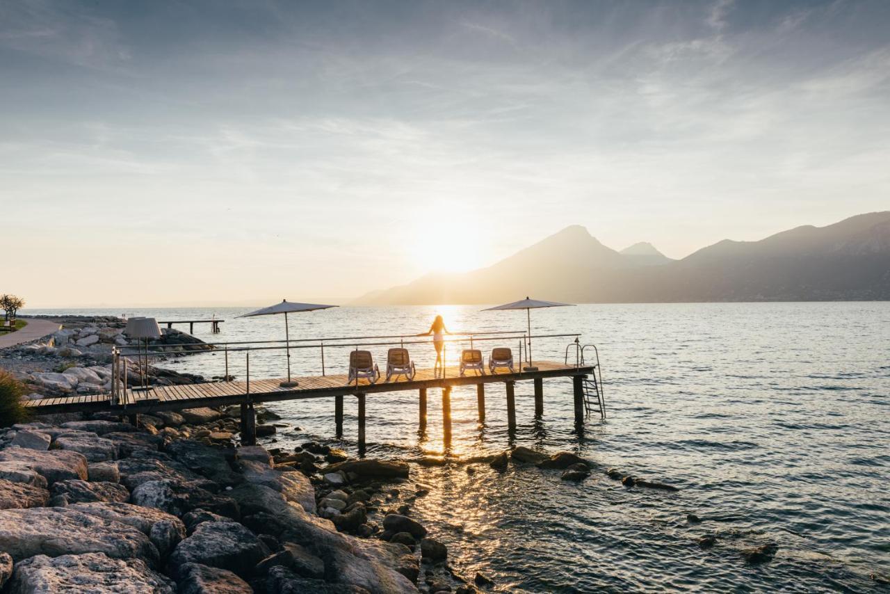 Hotel Orione - Lake Front Hotel Brenzone sul Garda Exterior photo
