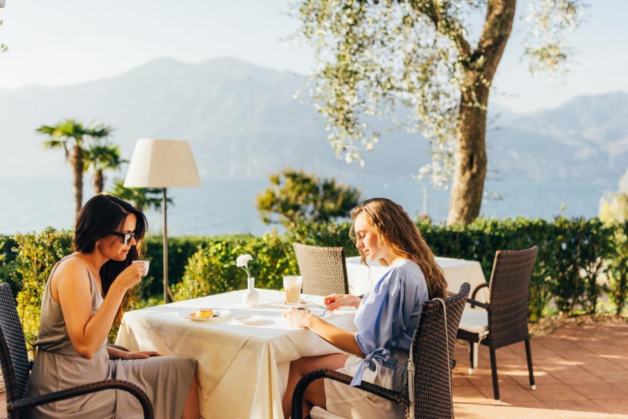 Hotel Orione - Lake Front Hotel Brenzone sul Garda Exterior photo