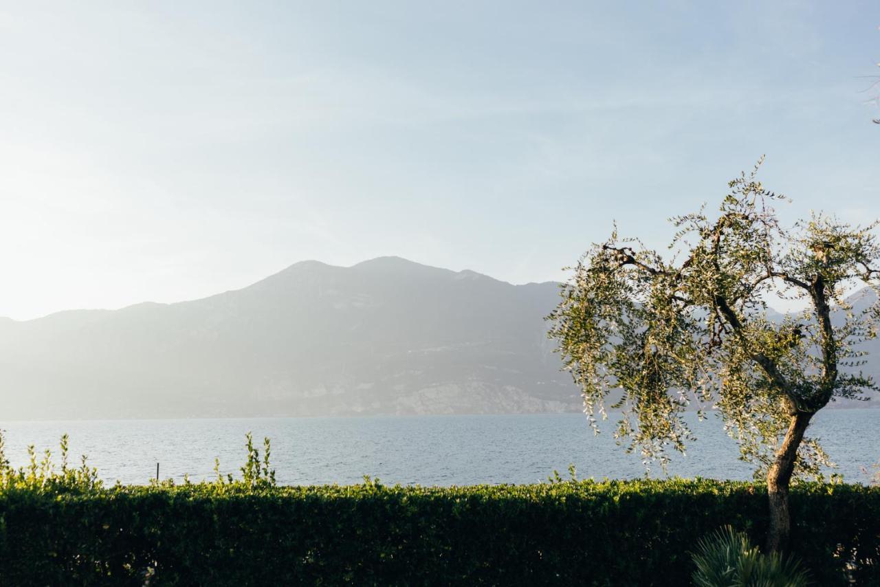 Hotel Orione - Lake Front Hotel Brenzone sul Garda Exterior photo