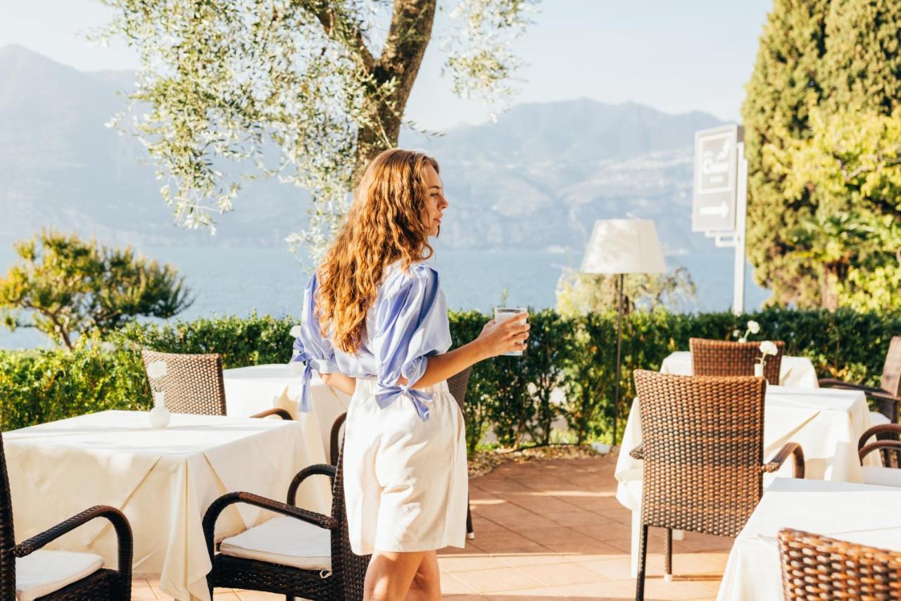 Hotel Orione - Lake Front Hotel Brenzone sul Garda Exterior photo