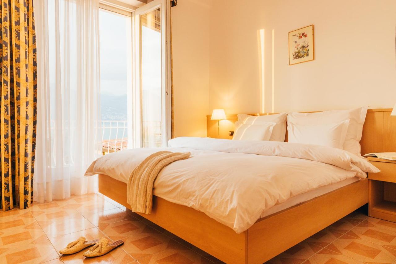 Hotel Orione - Lake Front Hotel Brenzone sul Garda Exterior photo