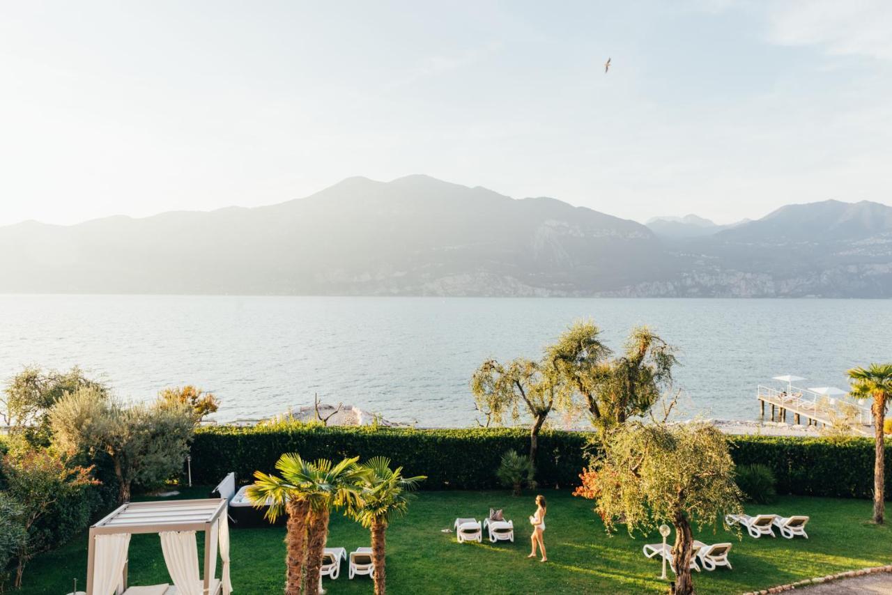 Hotel Orione - Lake Front Hotel Brenzone sul Garda Exterior photo