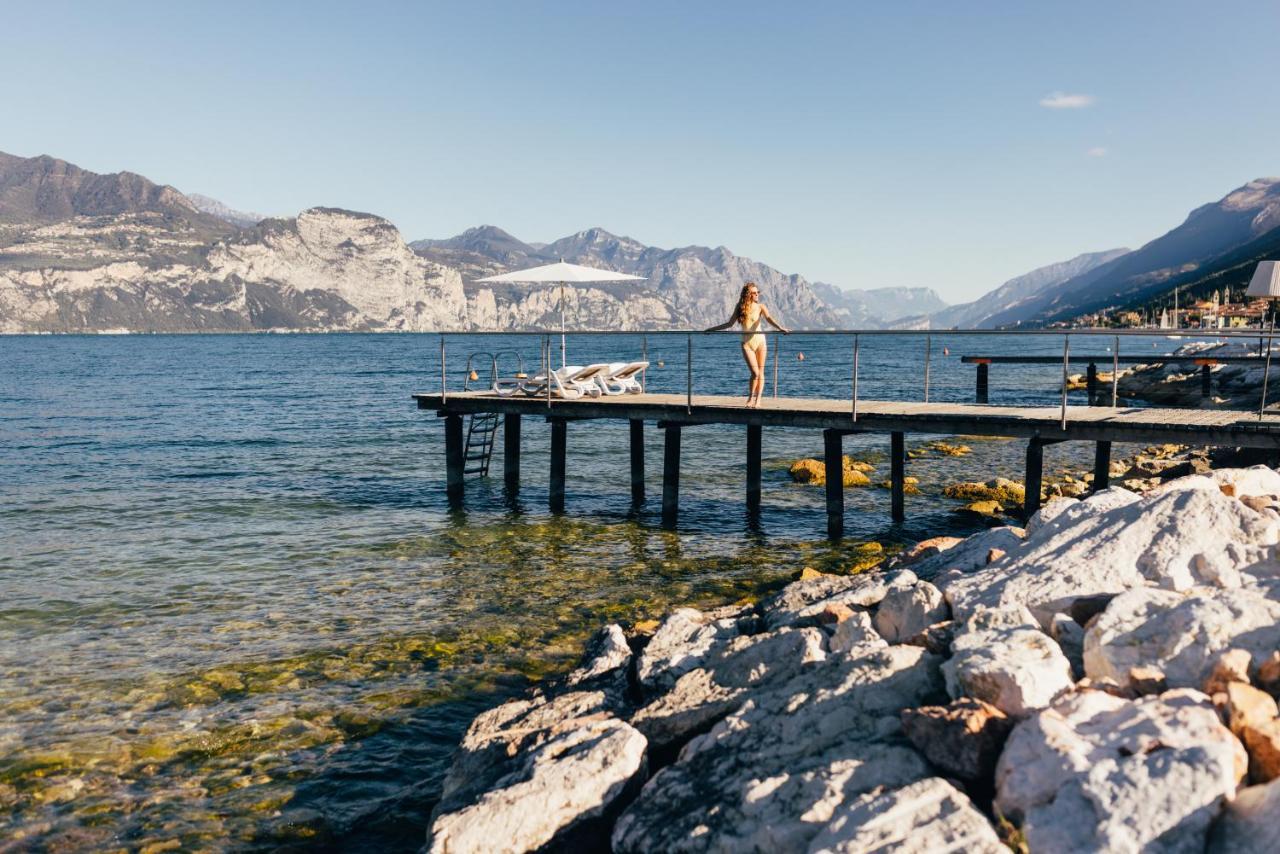 Hotel Orione - Lake Front Hotel Brenzone sul Garda Exterior photo
